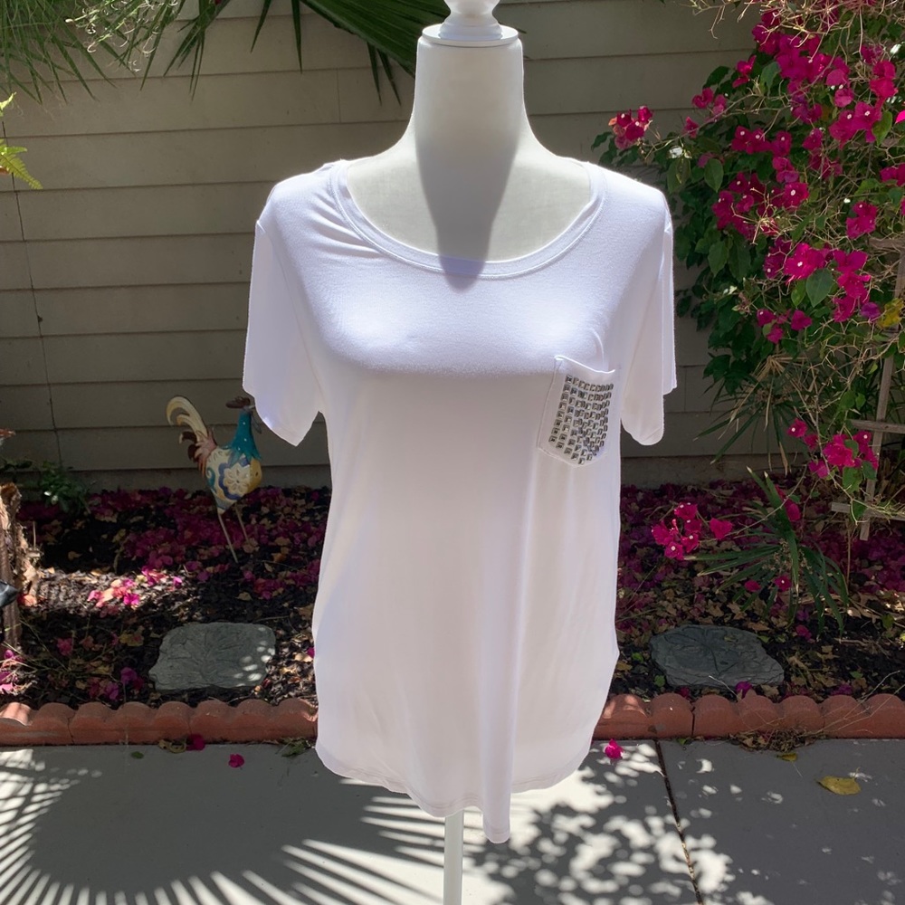 DKNY white tee